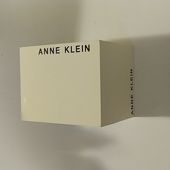 Anne Klein Watch - Picture 6 of 6